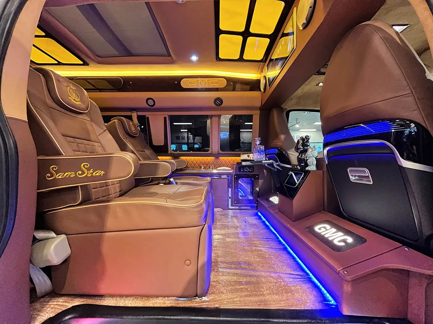GMC Savana 2014 — Photo 16/20
