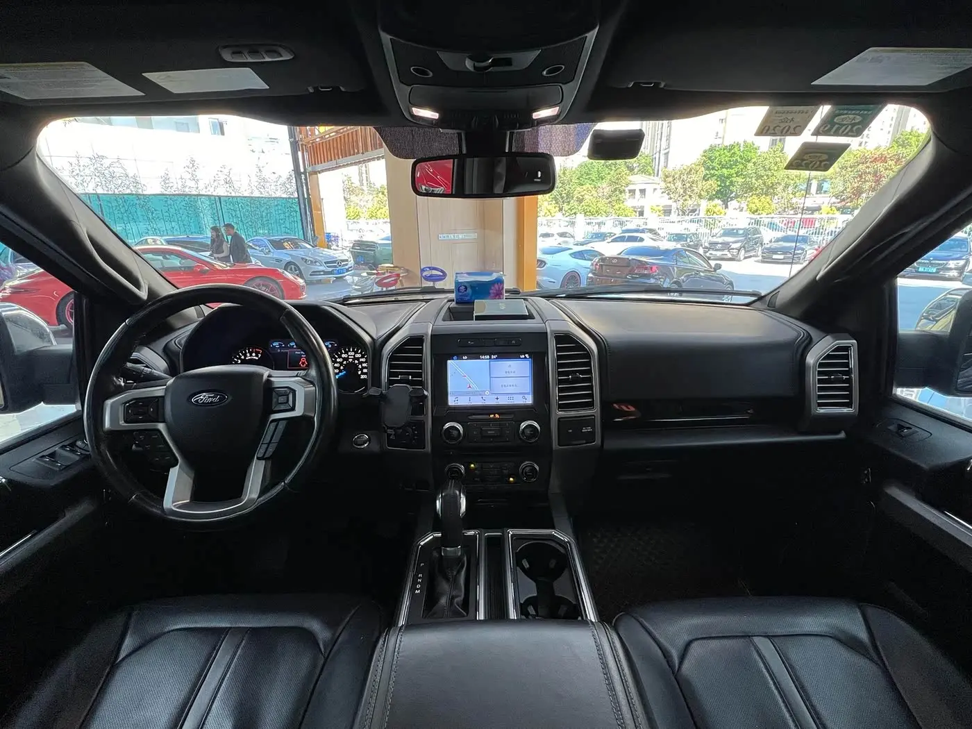 Ford F-150 Raptor 2018 — Şəkil 8/20
