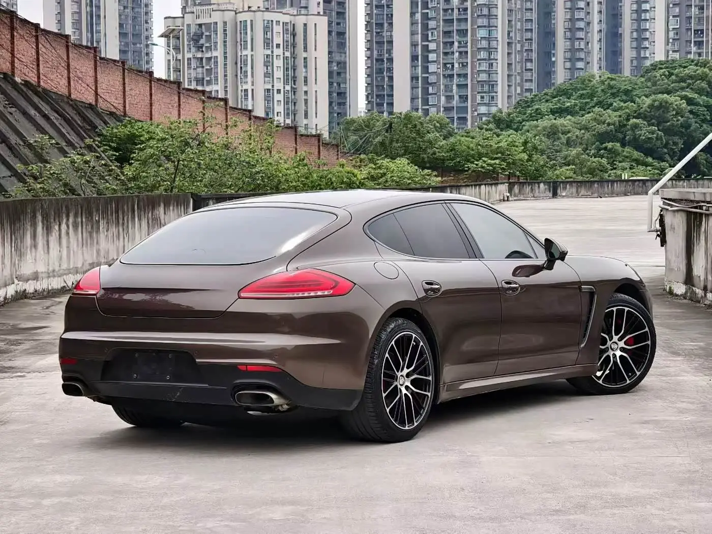Porsche Panamera 2015 — Photo 2/15