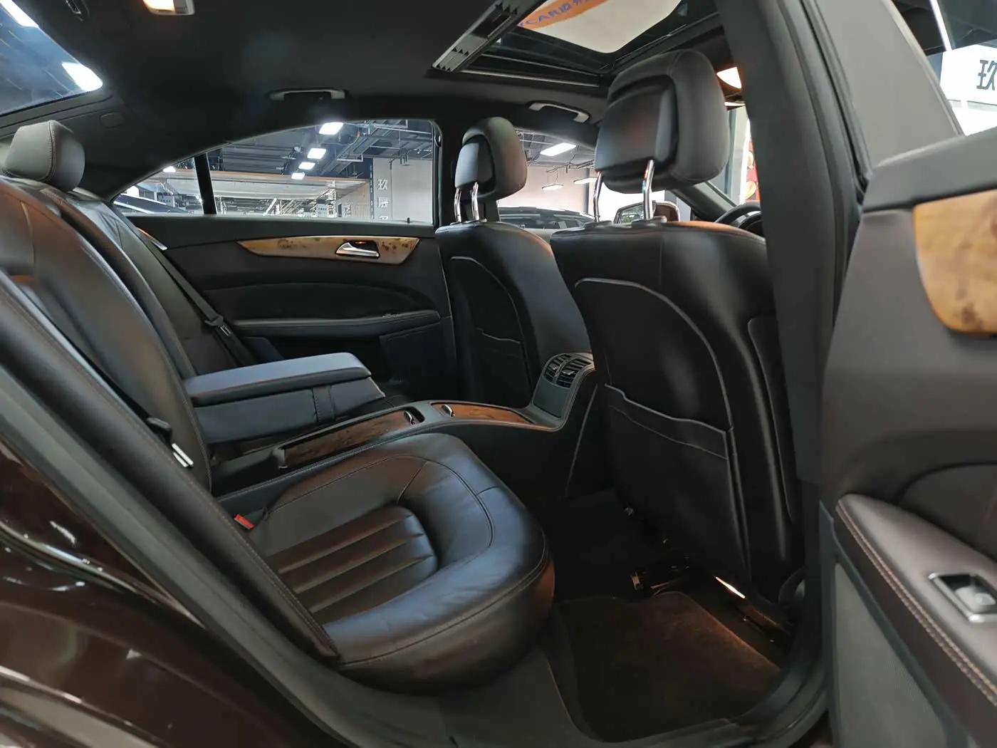 Mercedes-Benz CLS 2014 — Photo 12/16