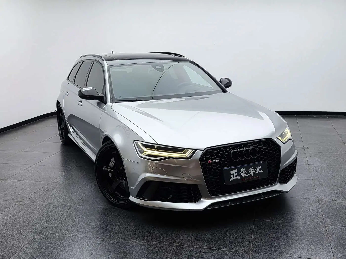 Audi RS 6 2017 — Фото 4/20