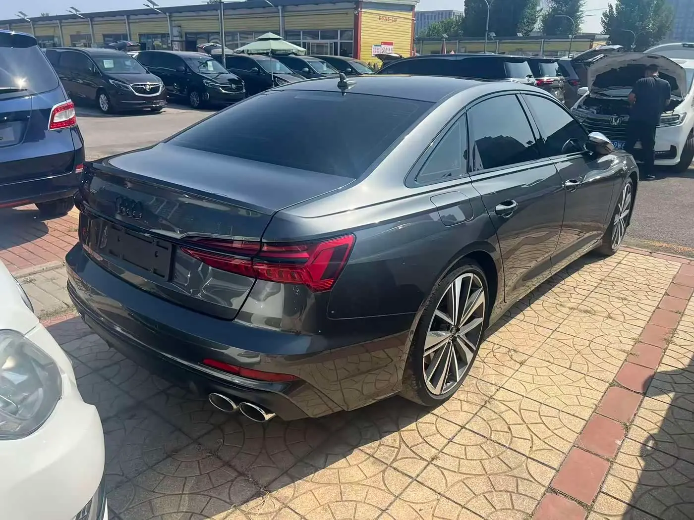 Audi S6 2023 — Şəkil 10/11