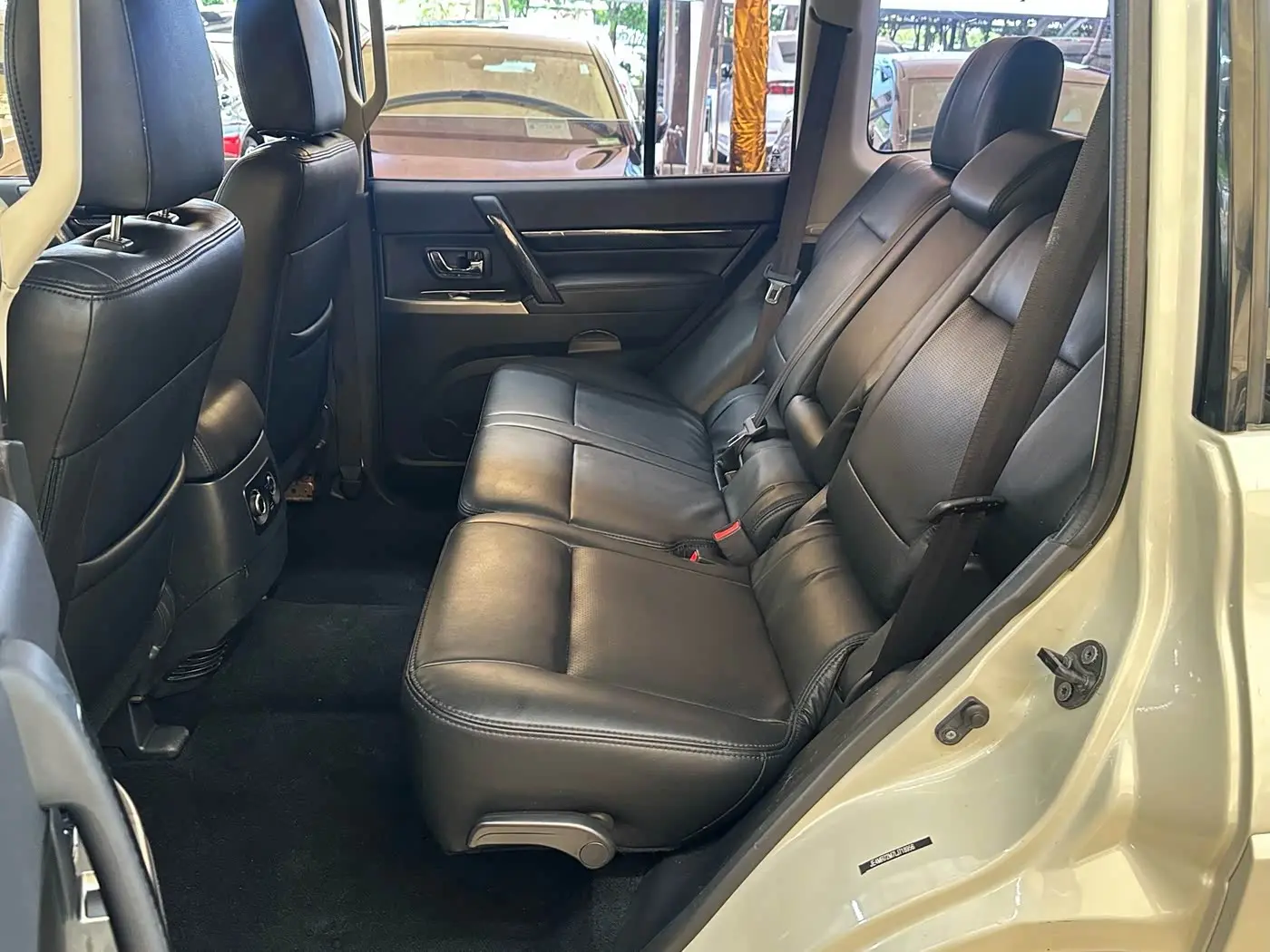 Mitsubishi Pajero 2020 — Şəkil 8/9