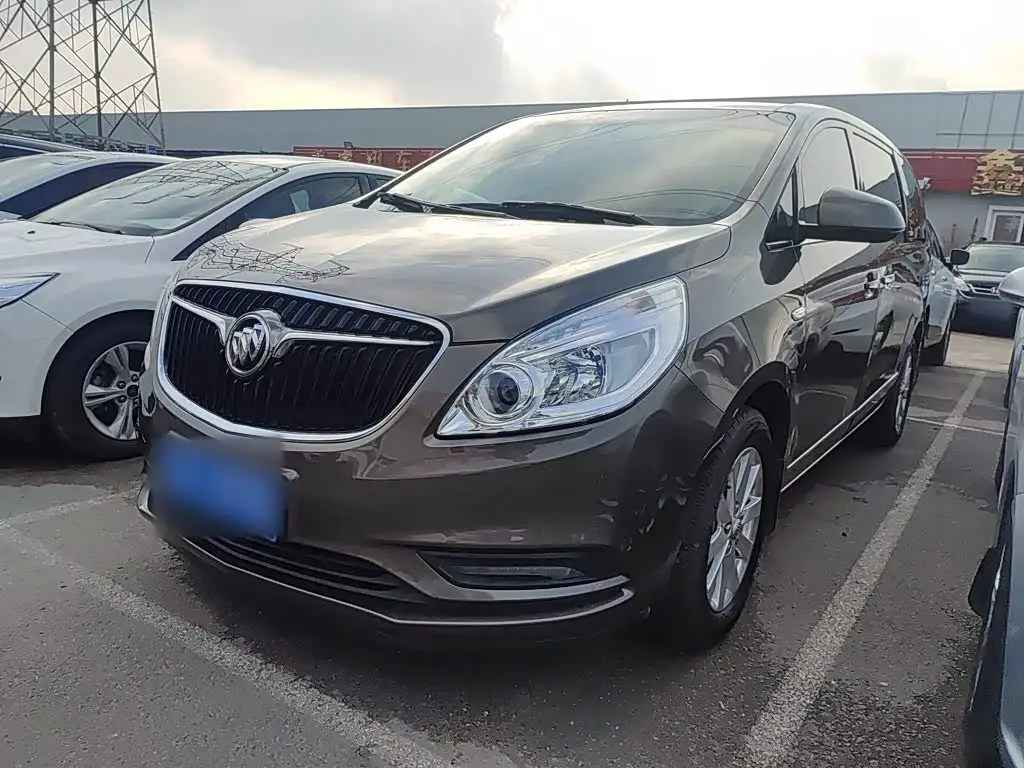 Buick GL8, 2018