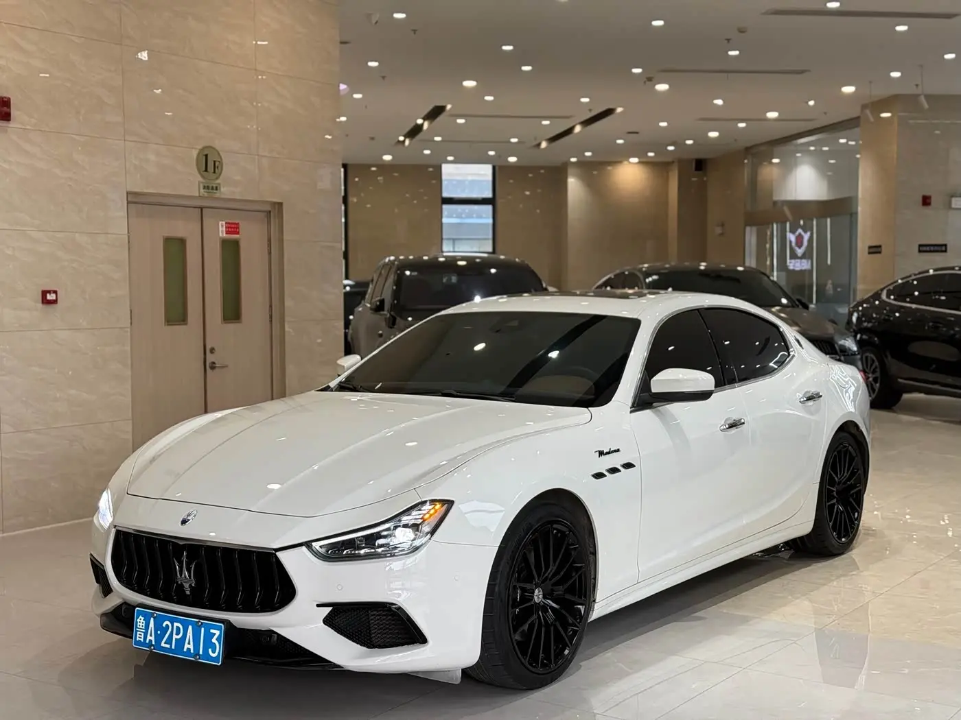 Maserati Ghibli 2023 — Photo 1/20