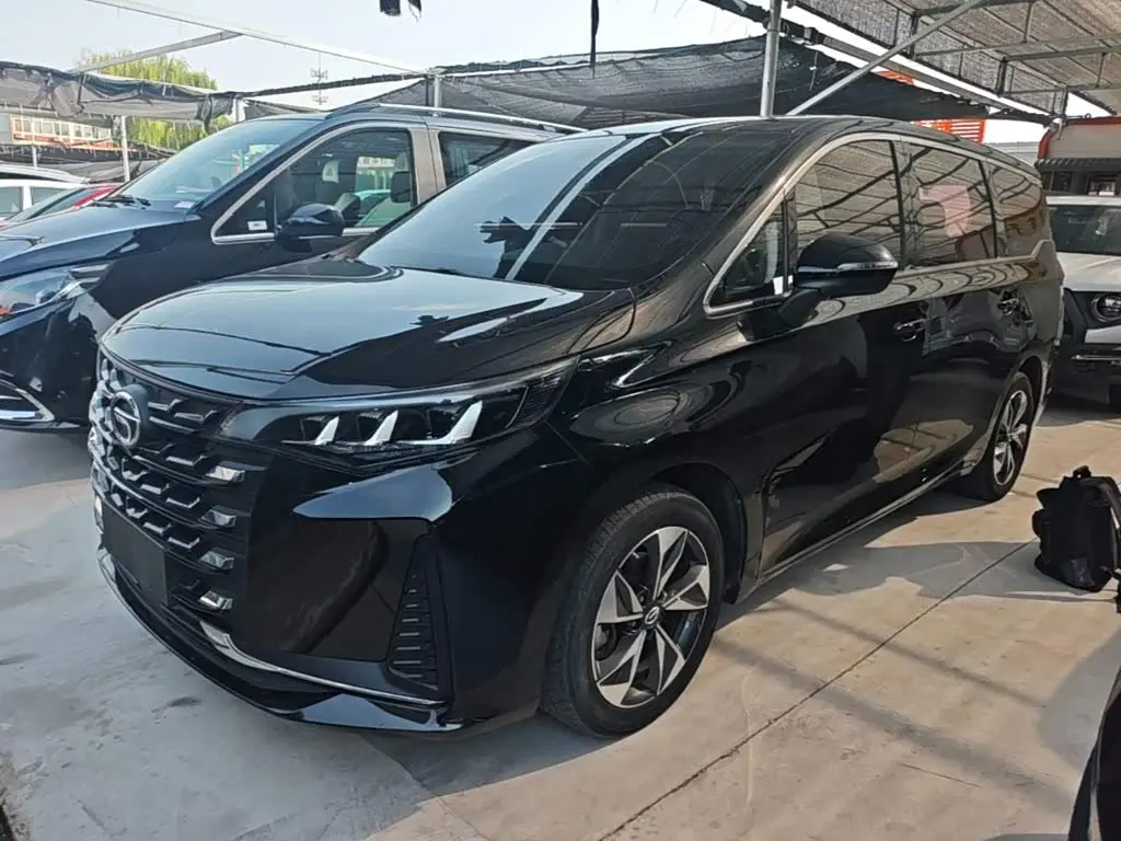 GAC Trumpchi Trumpchi M6 2022 — Фото 1/19