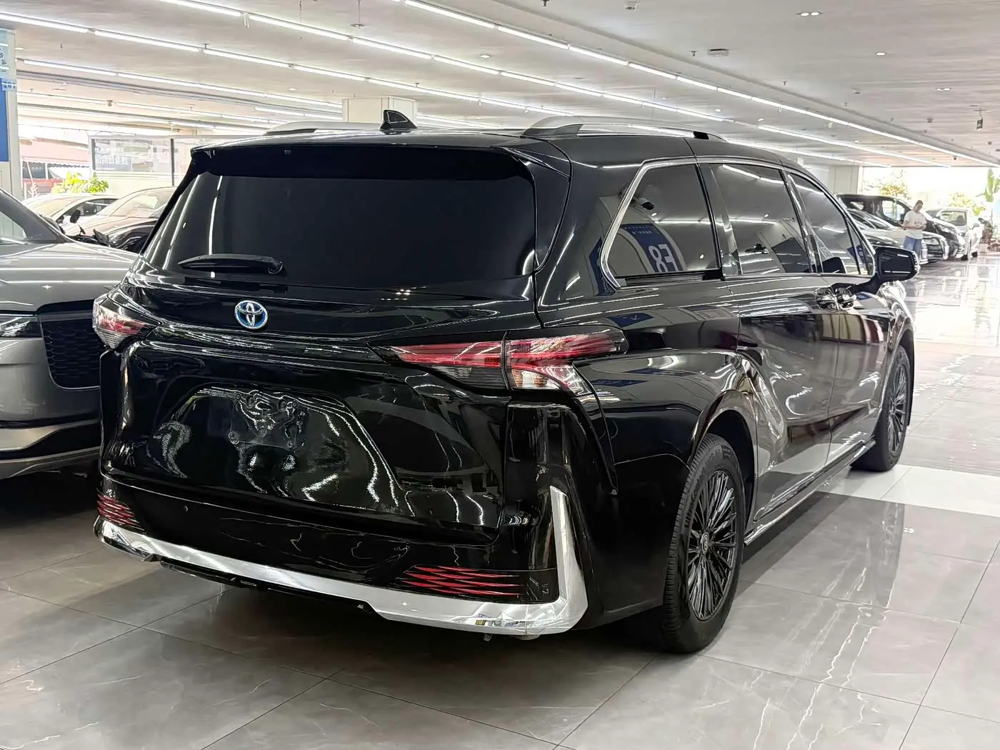 Toyota Sienna 2024 — Photo 19/20