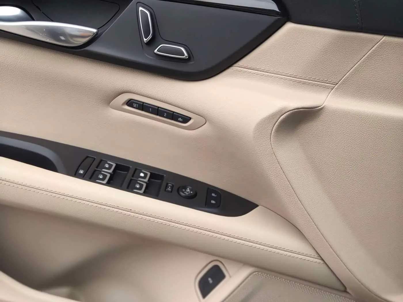 Cadillac CT6 2017 — Фото 15/15