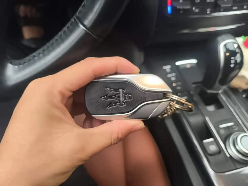 Maserati Ghibli 2018 — Şəkil 12/20