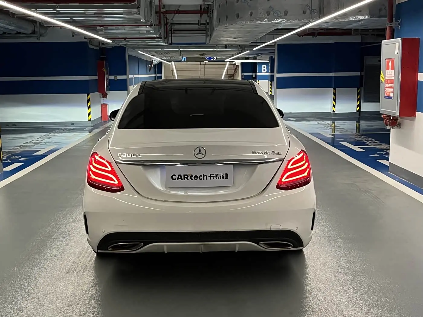 Mercedes-Benz C-Class 2018 — Фото 8/20