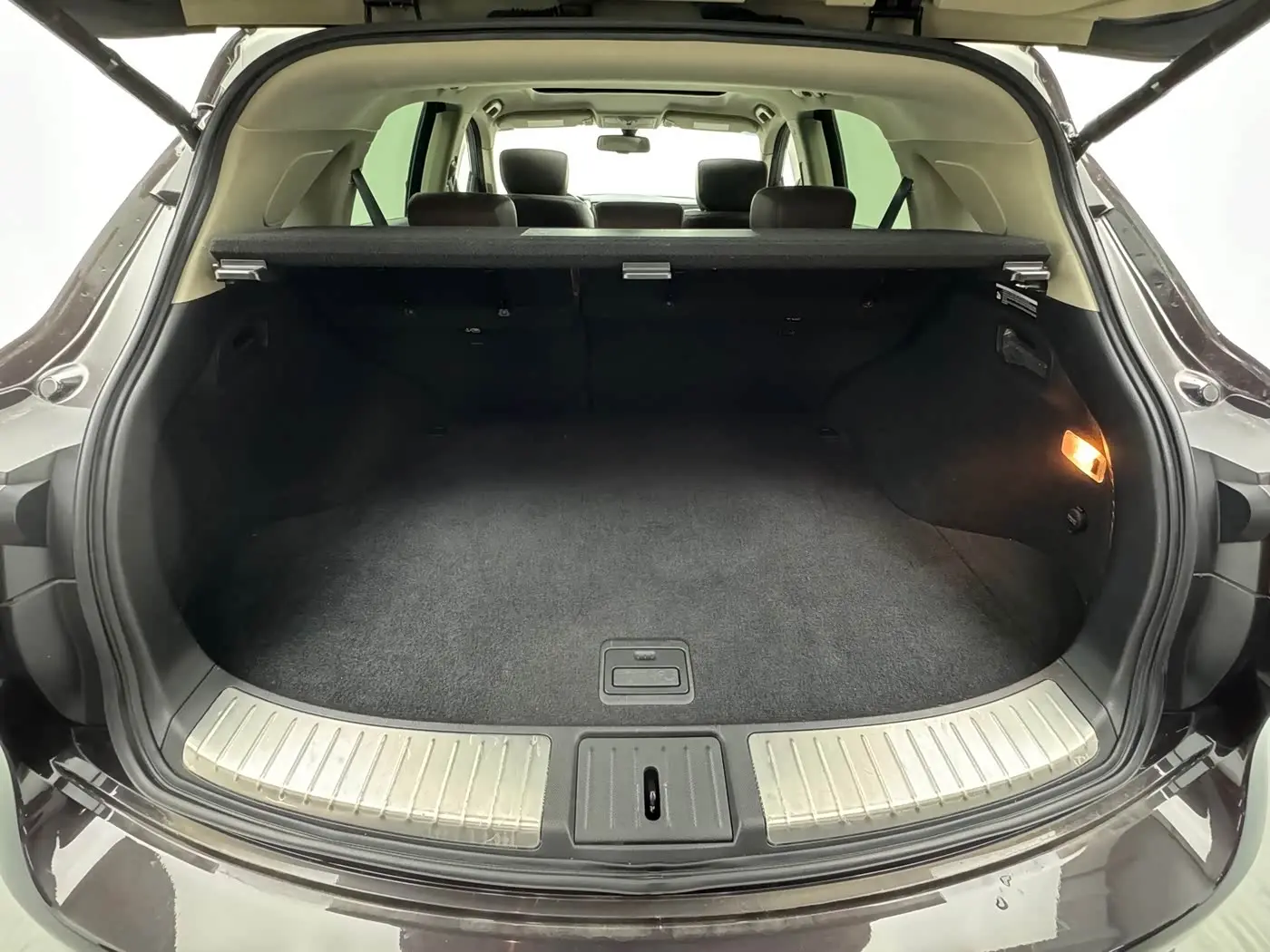 Infiniti QX70 2014 — Photo 18/18