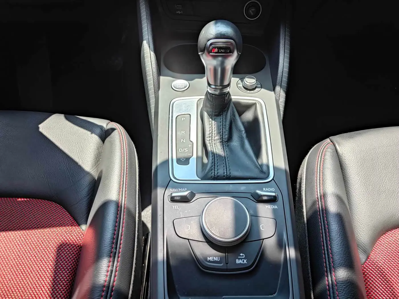 Audi Q2L 2021 — Photo 12/19