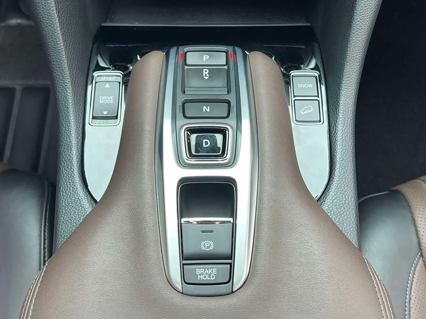 Honda UR-V 2024 — Şəkil 10/20