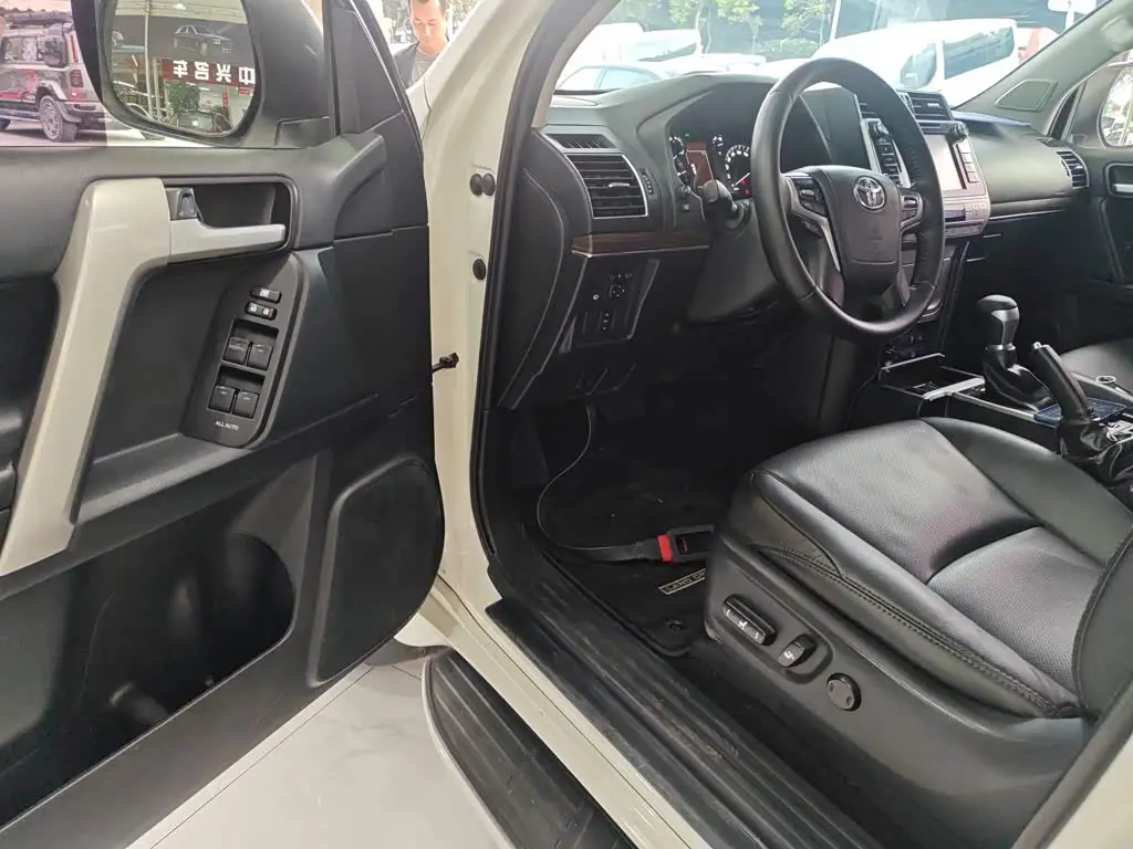 Toyota Prado 2019 — Фото 12/20