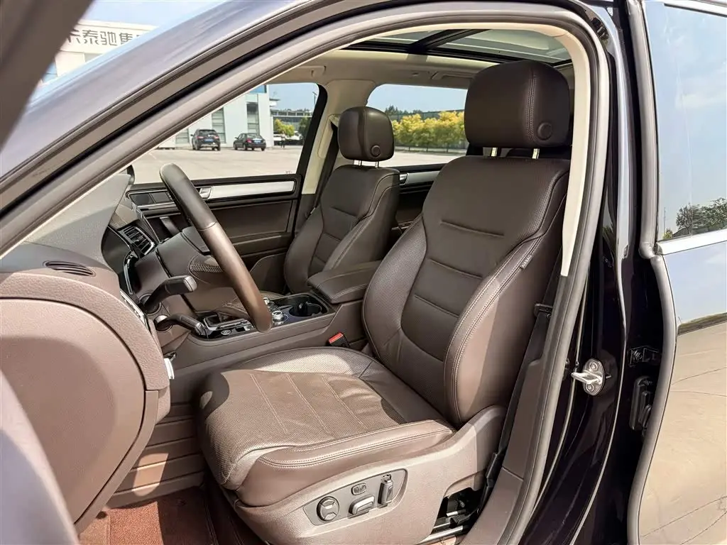 Volkswagen Touareg 2018 — Şəkil 5/20