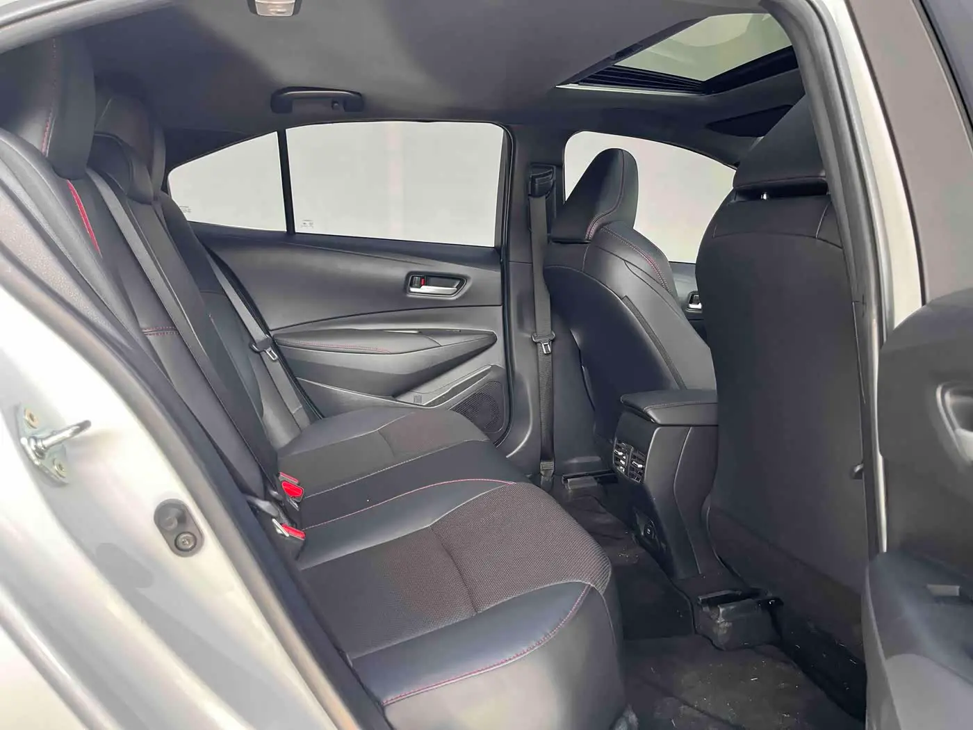 Toyota Levin 2023 — Şəkil 10/20