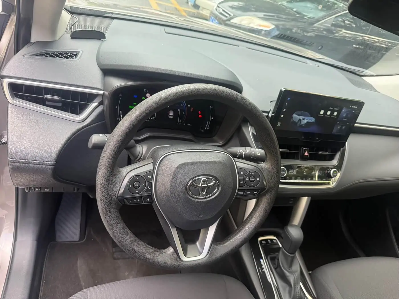 Toyota Frontlander 2025 — Şəkil 15/20