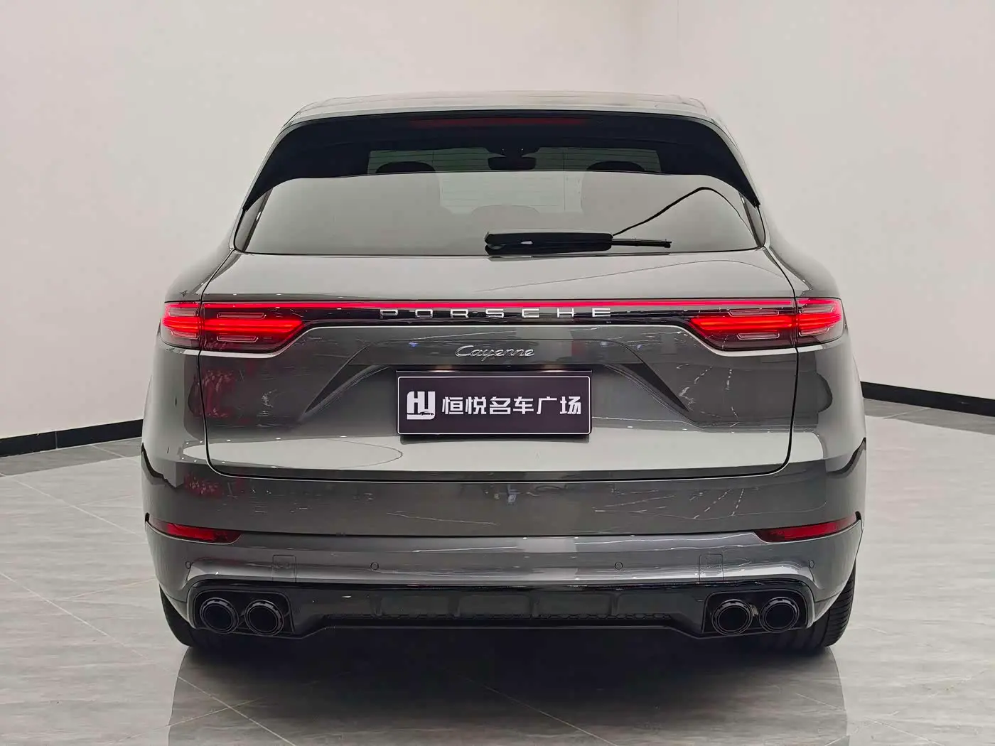 Porsche Cayenne 2019 — ფოტო 4/17