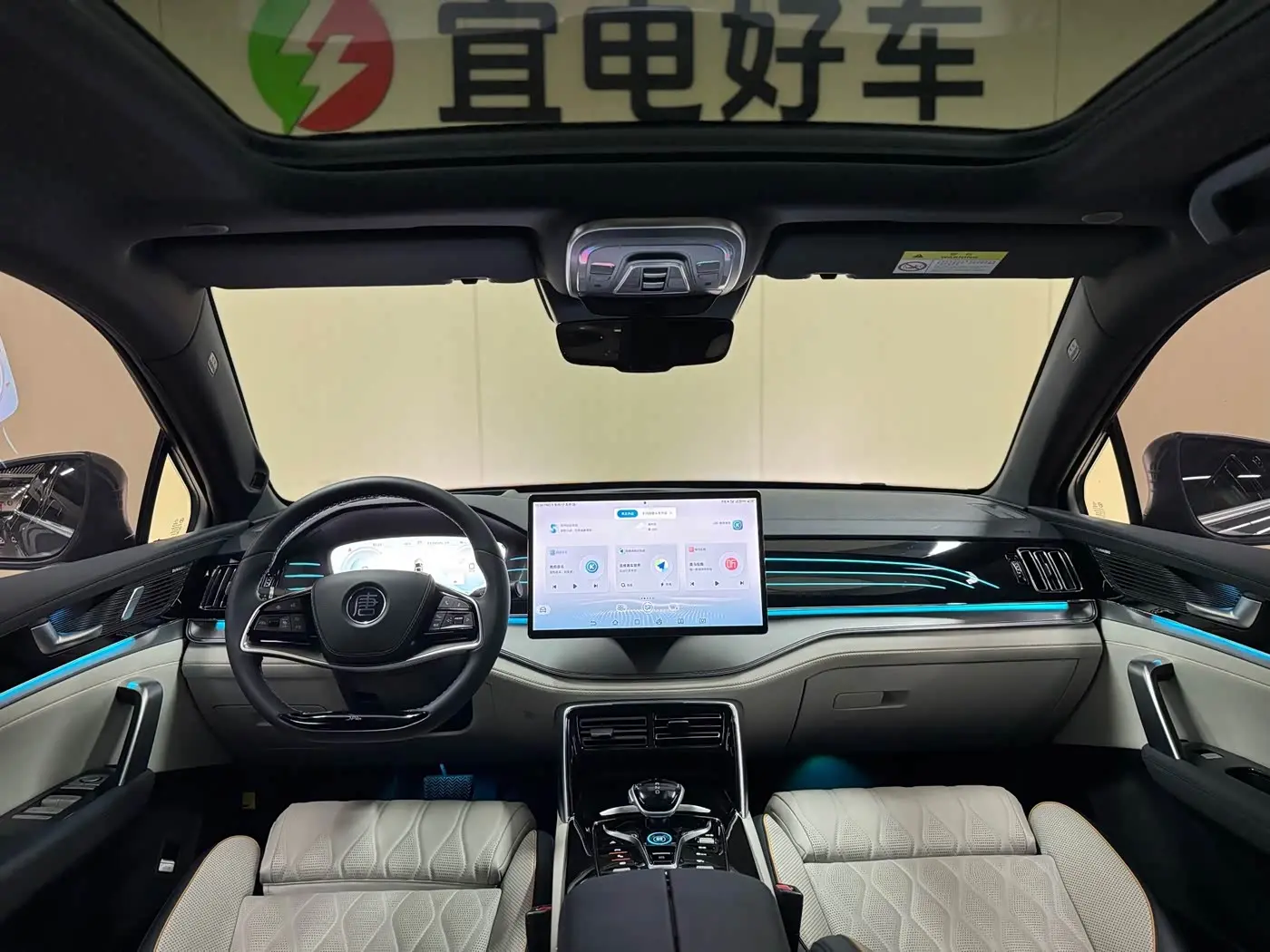 BYD Tang New Energy 2024 — Фото 16/16