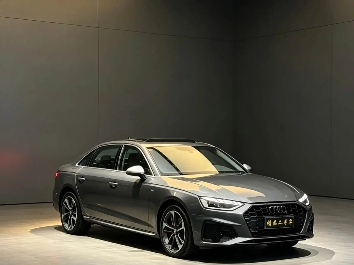Audi A4L 2021 — Фото 3/10