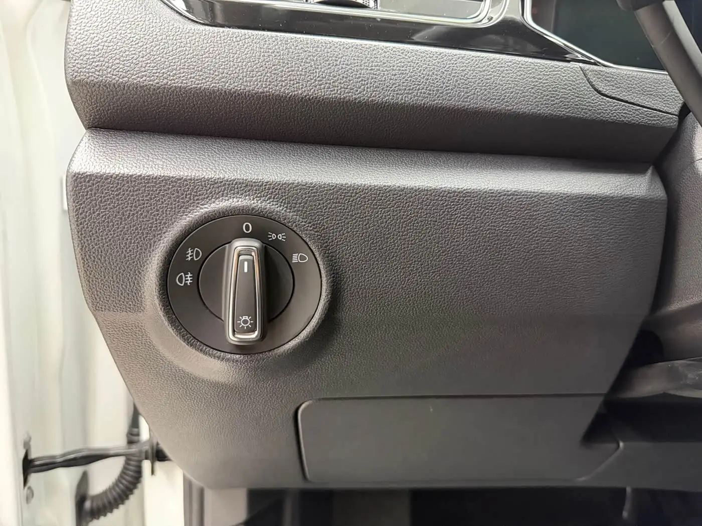 Volkswagen T-ROC 2022 — Şəkil 13/17