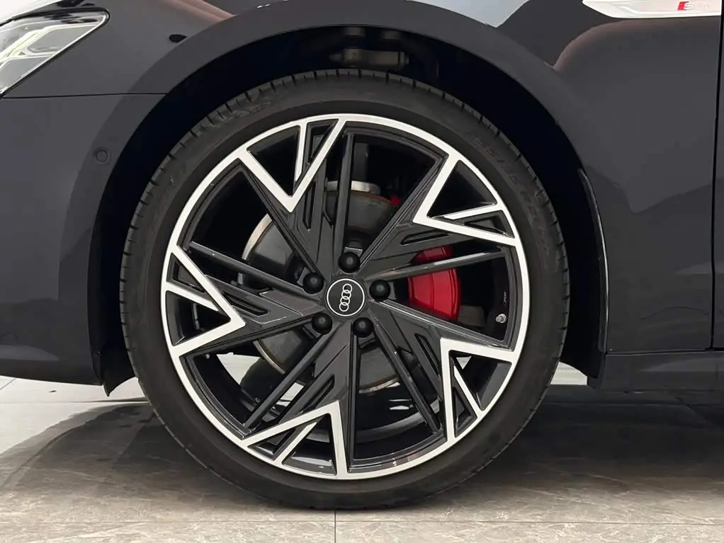 Audi A7L 2024 — Şəkil 19/20