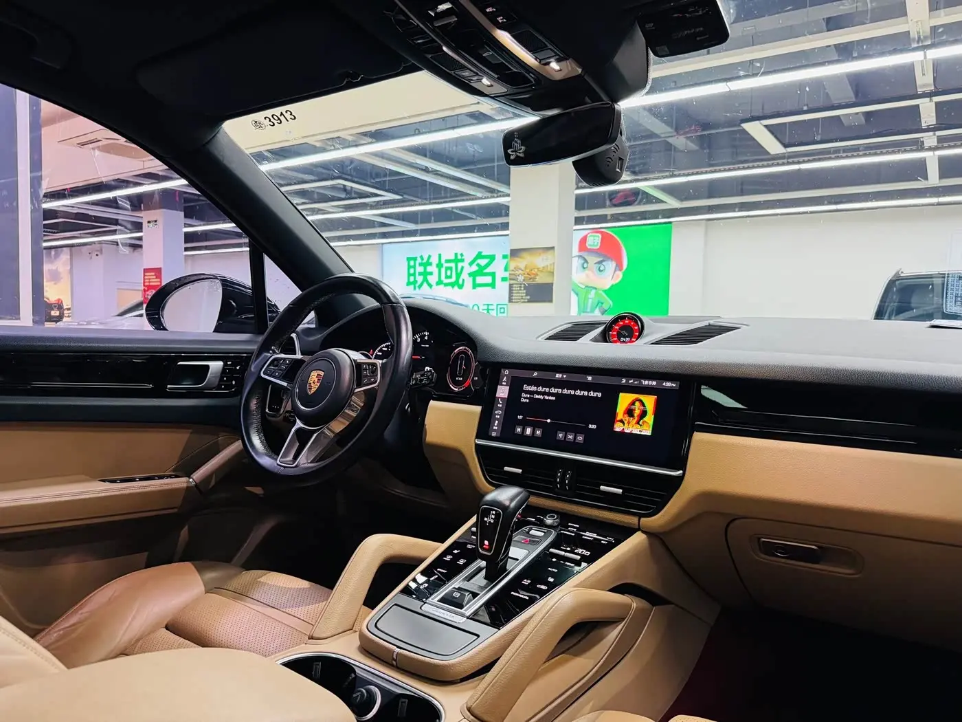 Porsche Cayenne 2018 — Фото 12/19
