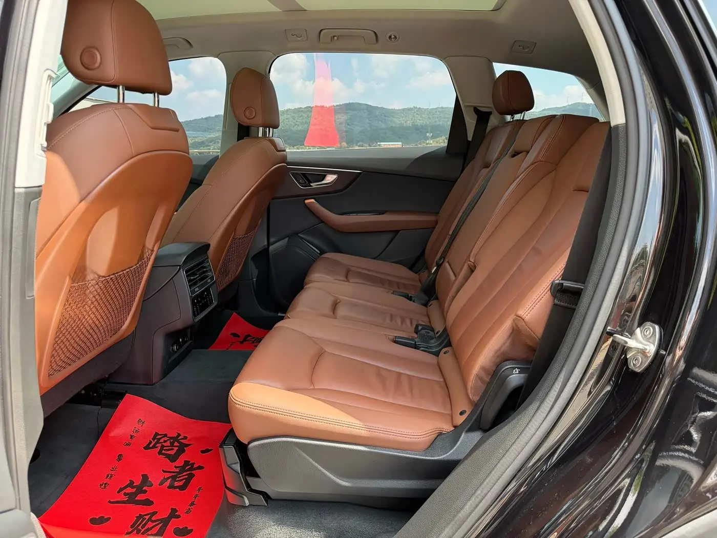 Audi Q7 2020 — Photo 5/20