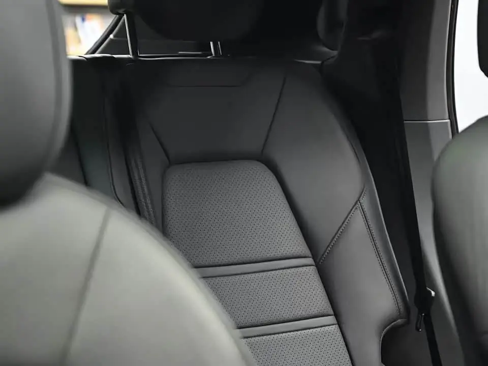Porsche Cayenne 2018 — Photo 7/11