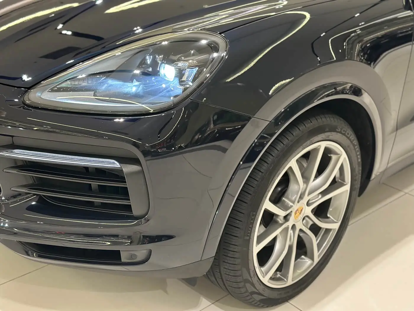 Porsche Cayenne 2021 — Photo 3/18