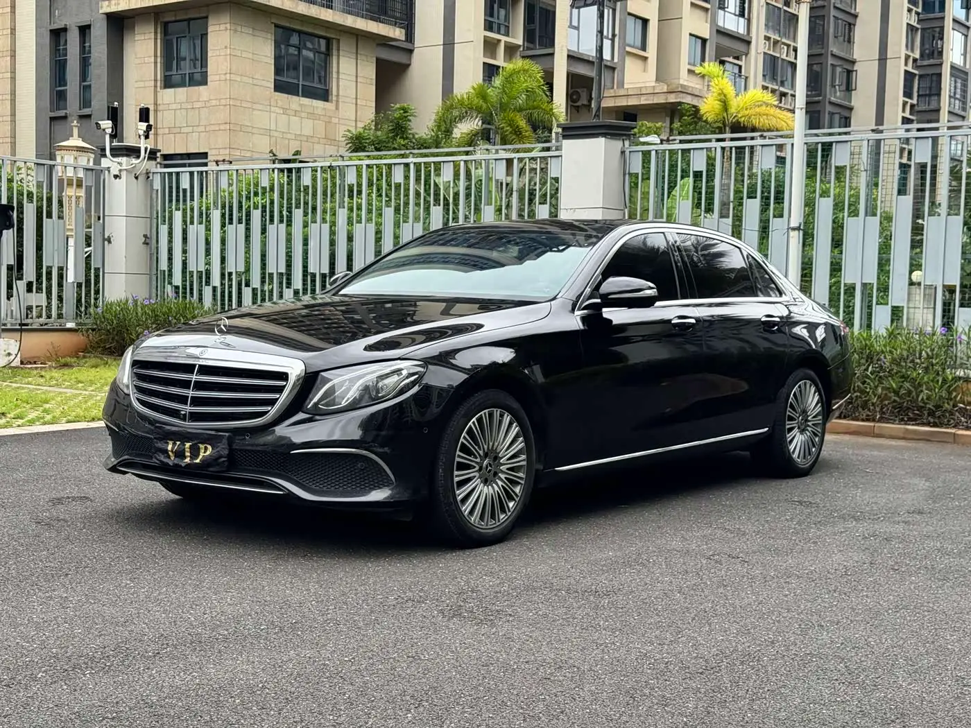 Mercedes-Benz E-Class 2020 — Şəkil 1/18