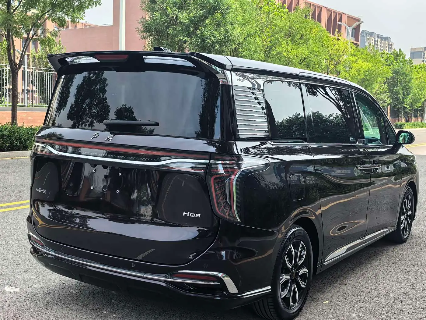 Hongqi HQ9 2023 — Şəkil 9/20