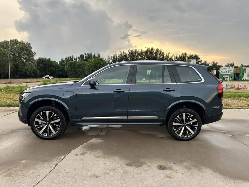 Volvo XC90 Plug-in Hybrid 2026 — Photo 7/20