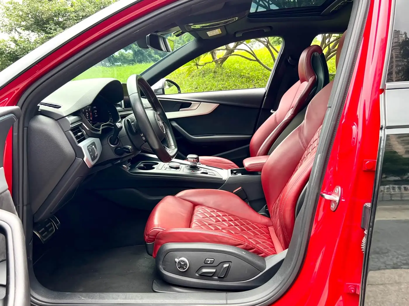 Audi S4 2019 — Photo 11/20