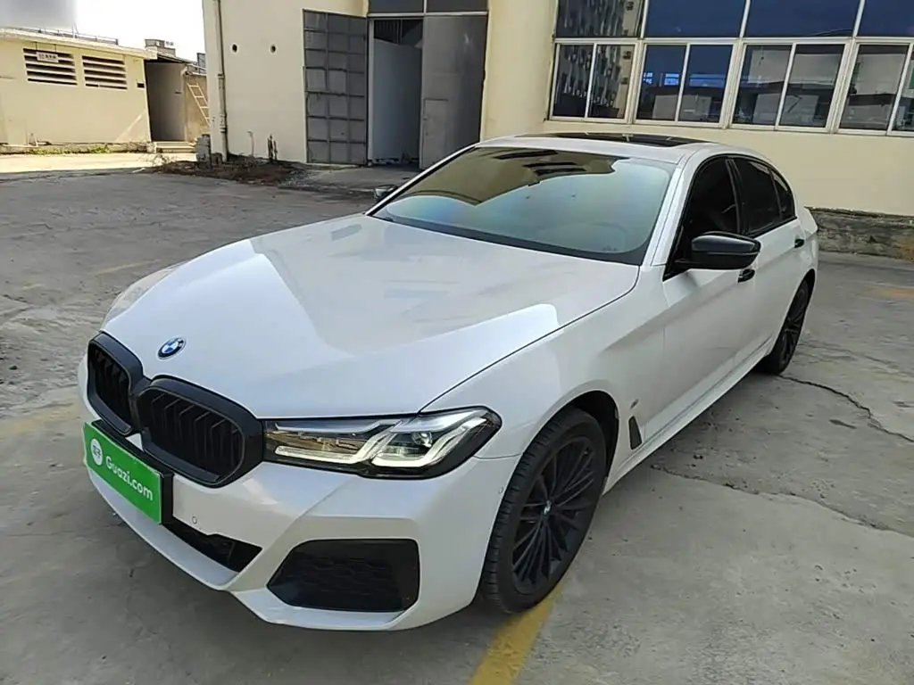 BMW 5 Series, 2022