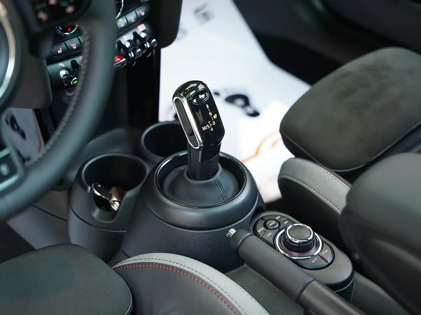 MINI JCW 2022 — Фото 18/20
