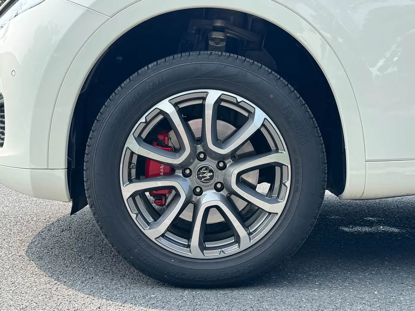 Maserati Levante 2023 — Photo 12/16