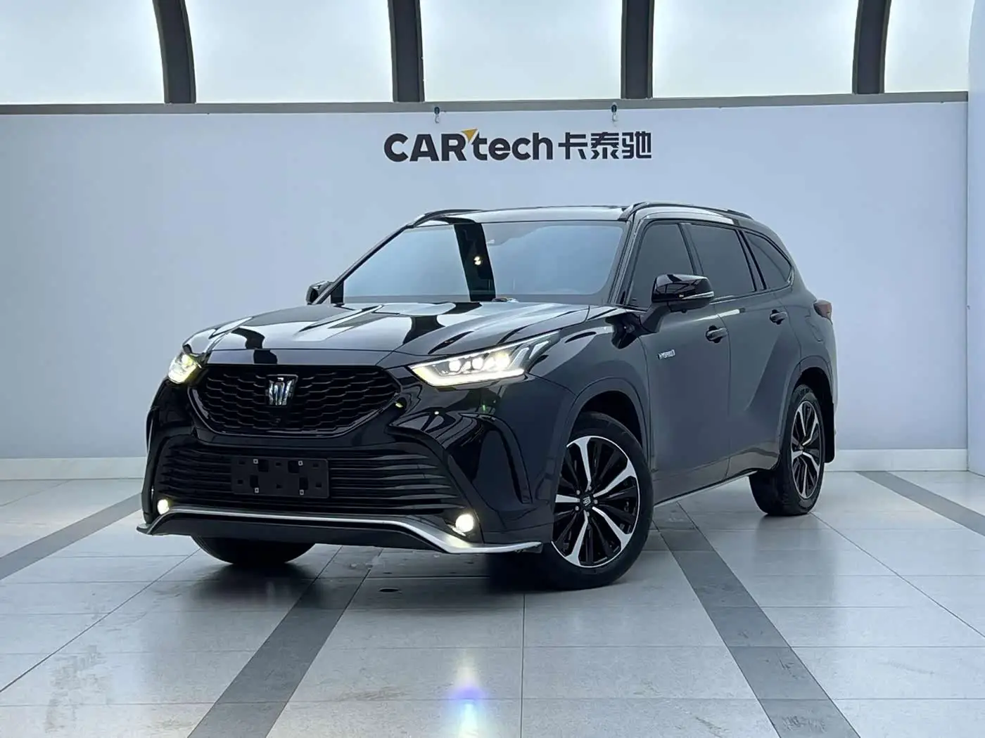 Toyota Crown Kluger, 2023