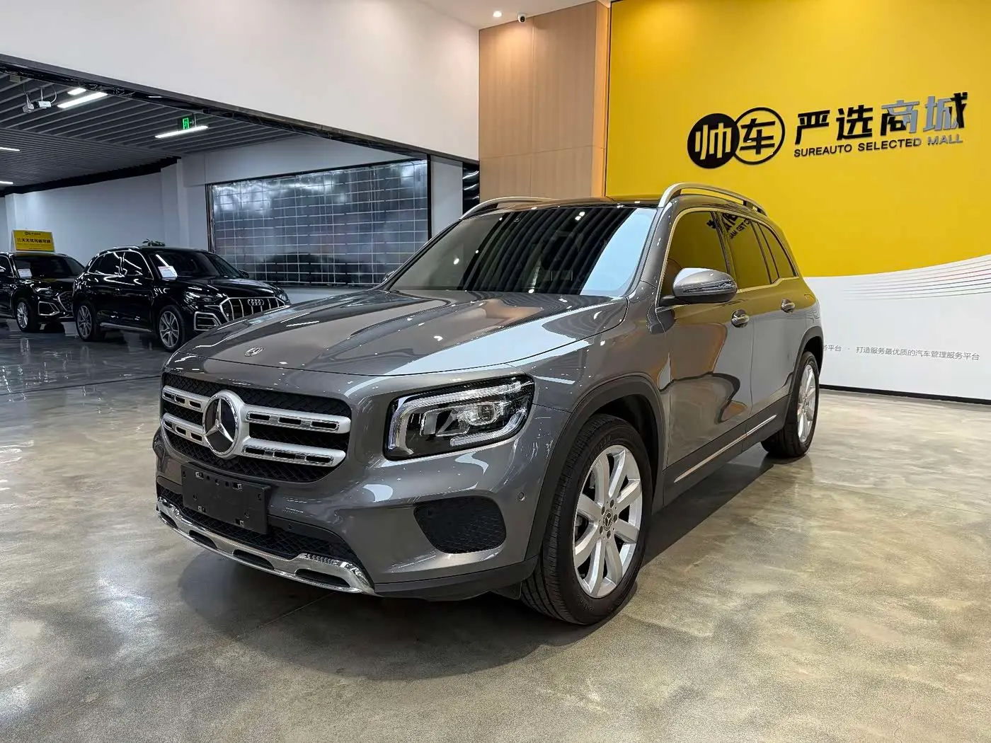 Mercedes-Benz GLB 2020 — Фото 1/12
