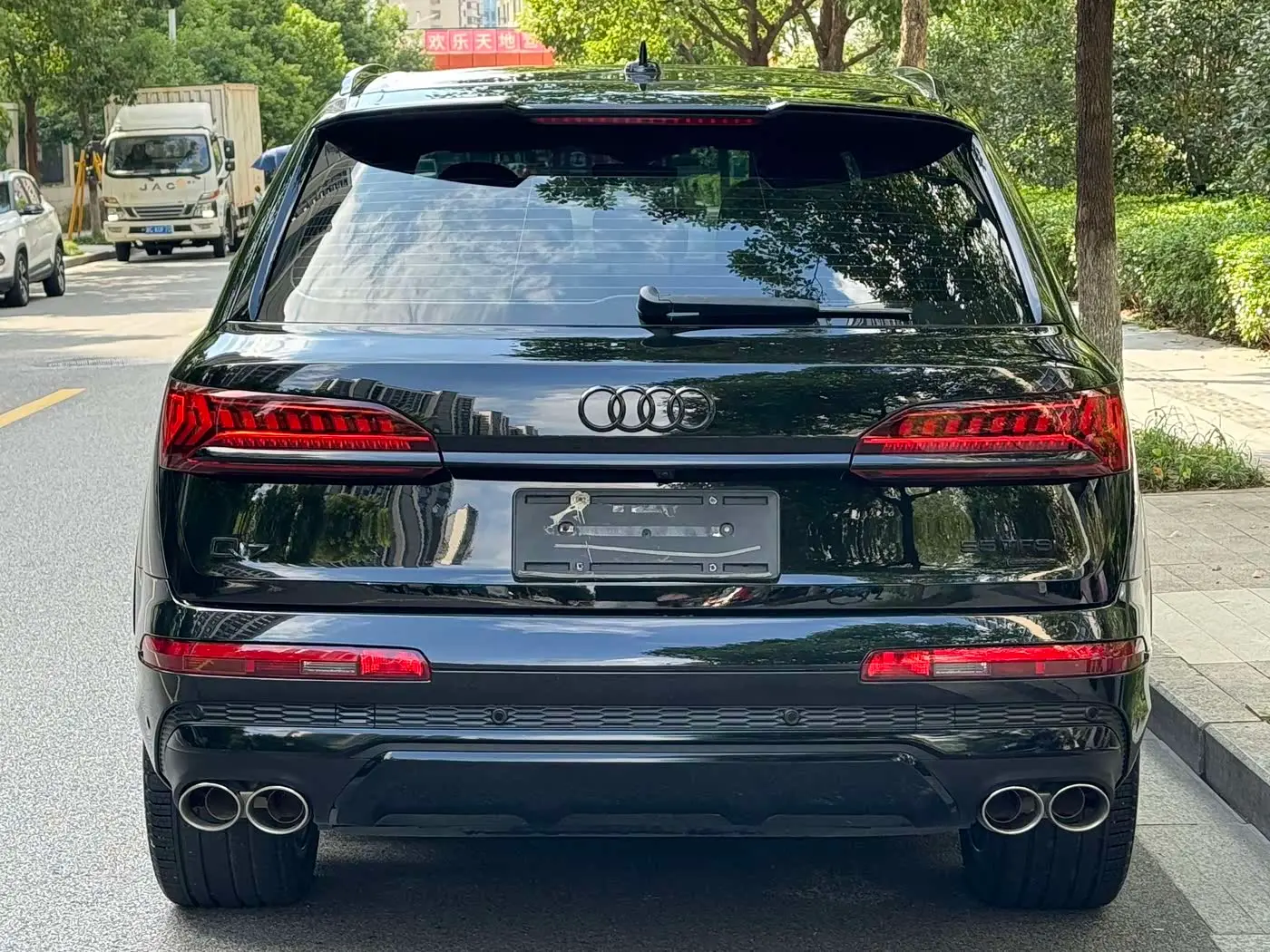 Audi Q7 2021 — Photo 5/20
