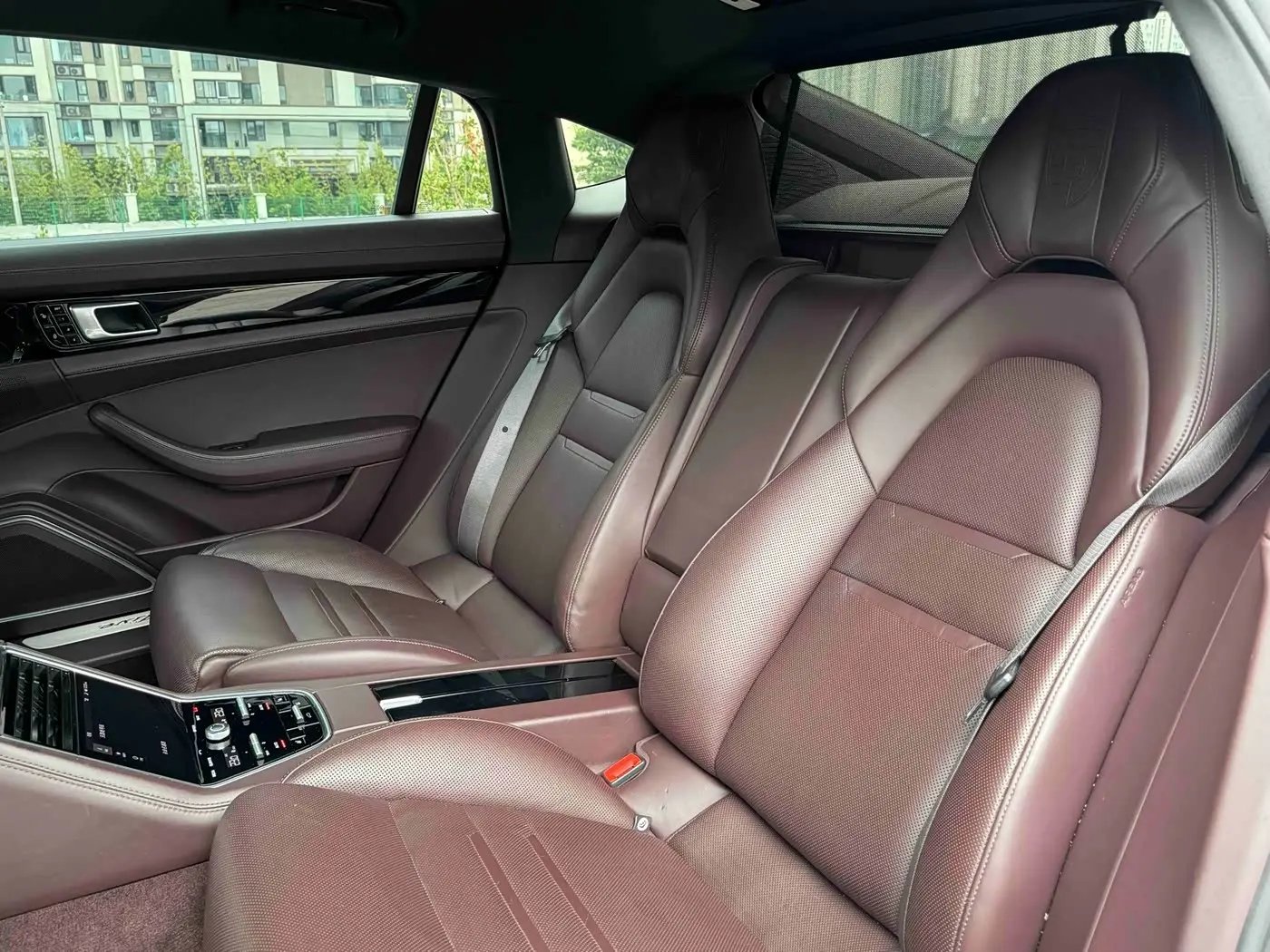 Porsche Panamera New Energy 2019 — Photo 8/19