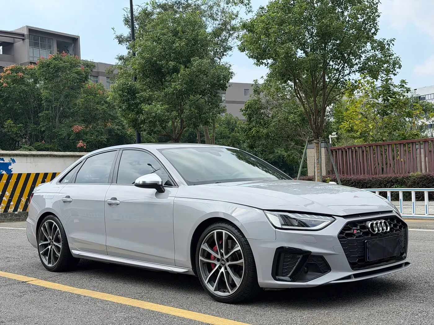Audi S4 2024 — Photo 1/18