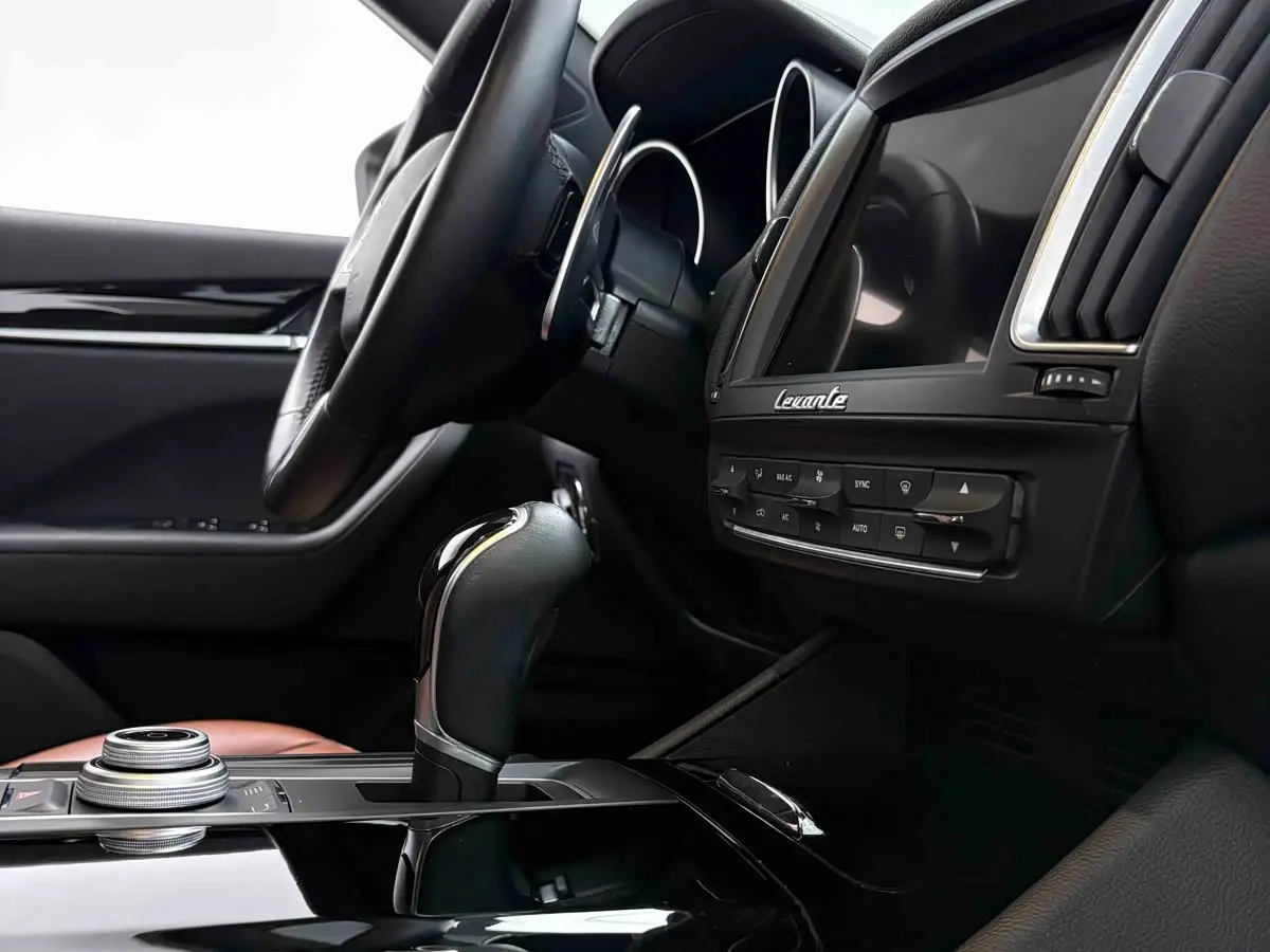 Maserati Levante 2019 — Photo 9/20