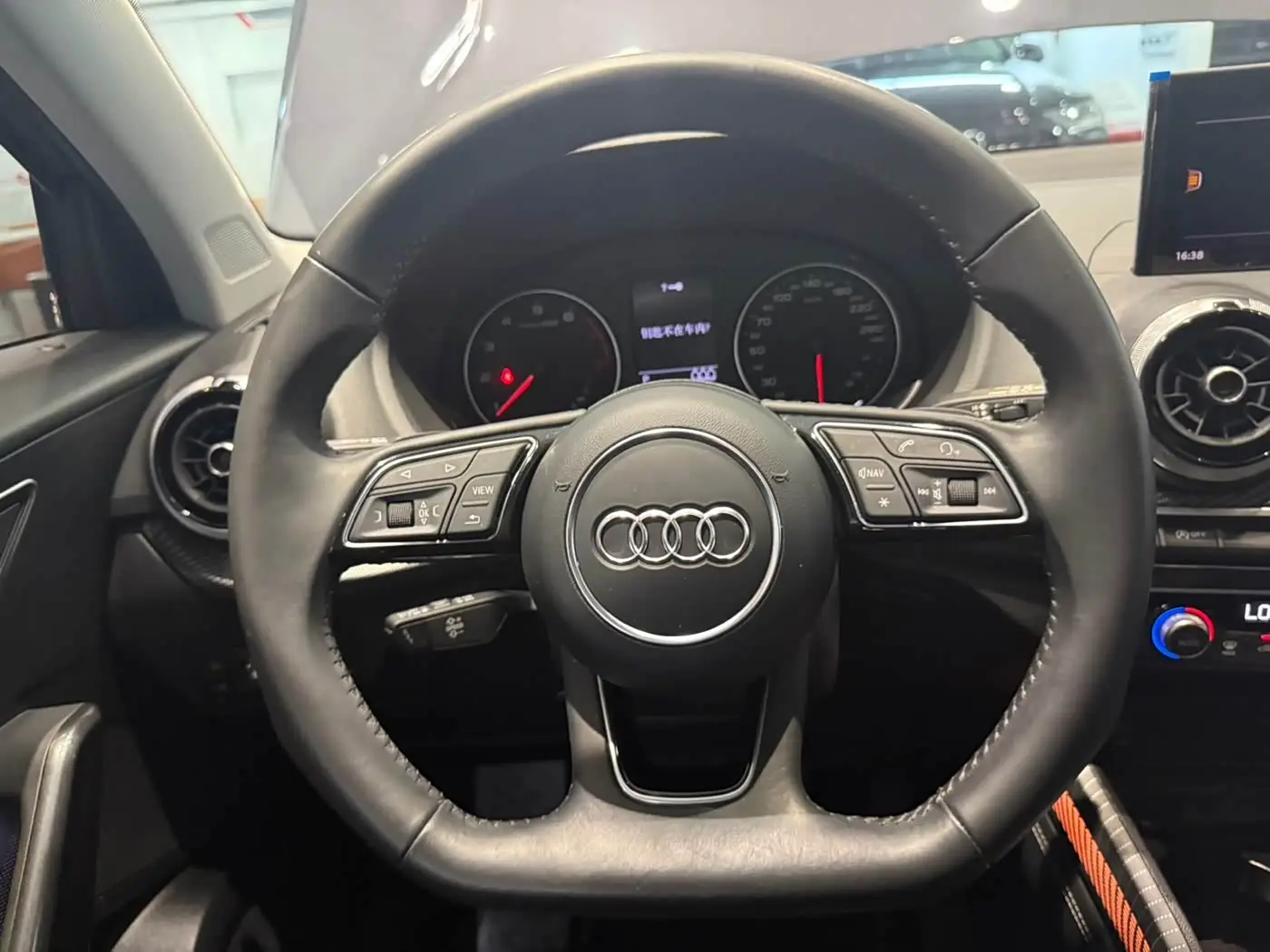 Audi Q2L 2022 — Photo 12/20