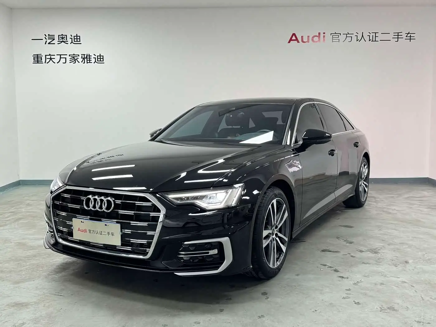 Audi A6L 2025 — Фото 1/19