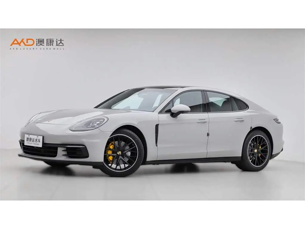 Porsche Panamera 2021 — Photo 1/10