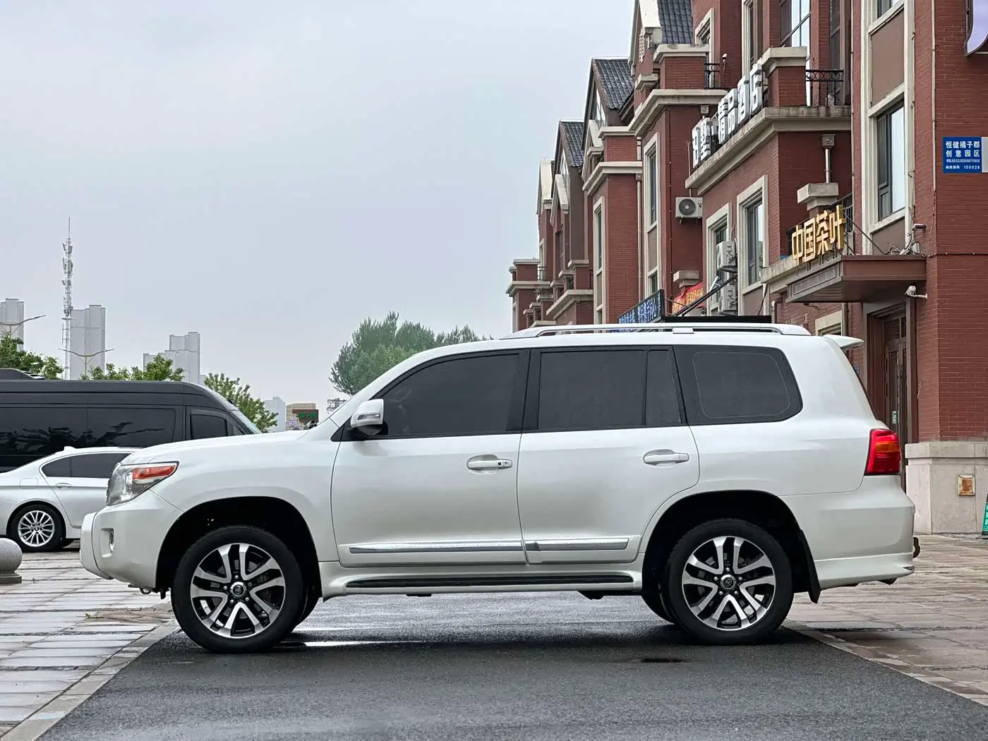 Toyota Land Cruiser 2016 — Фото 7/20