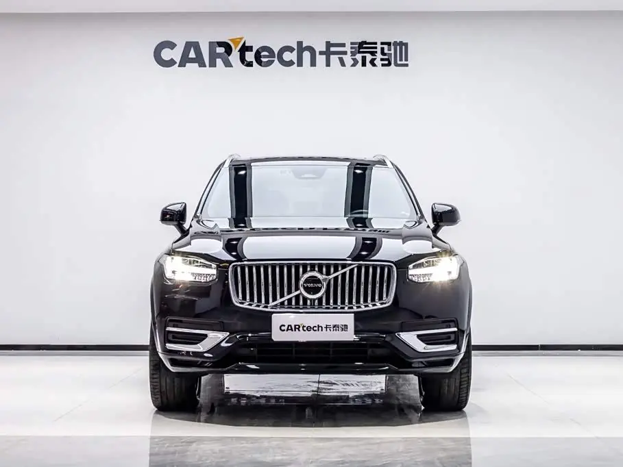 Volvo XC90 2023 — Фото 2/20