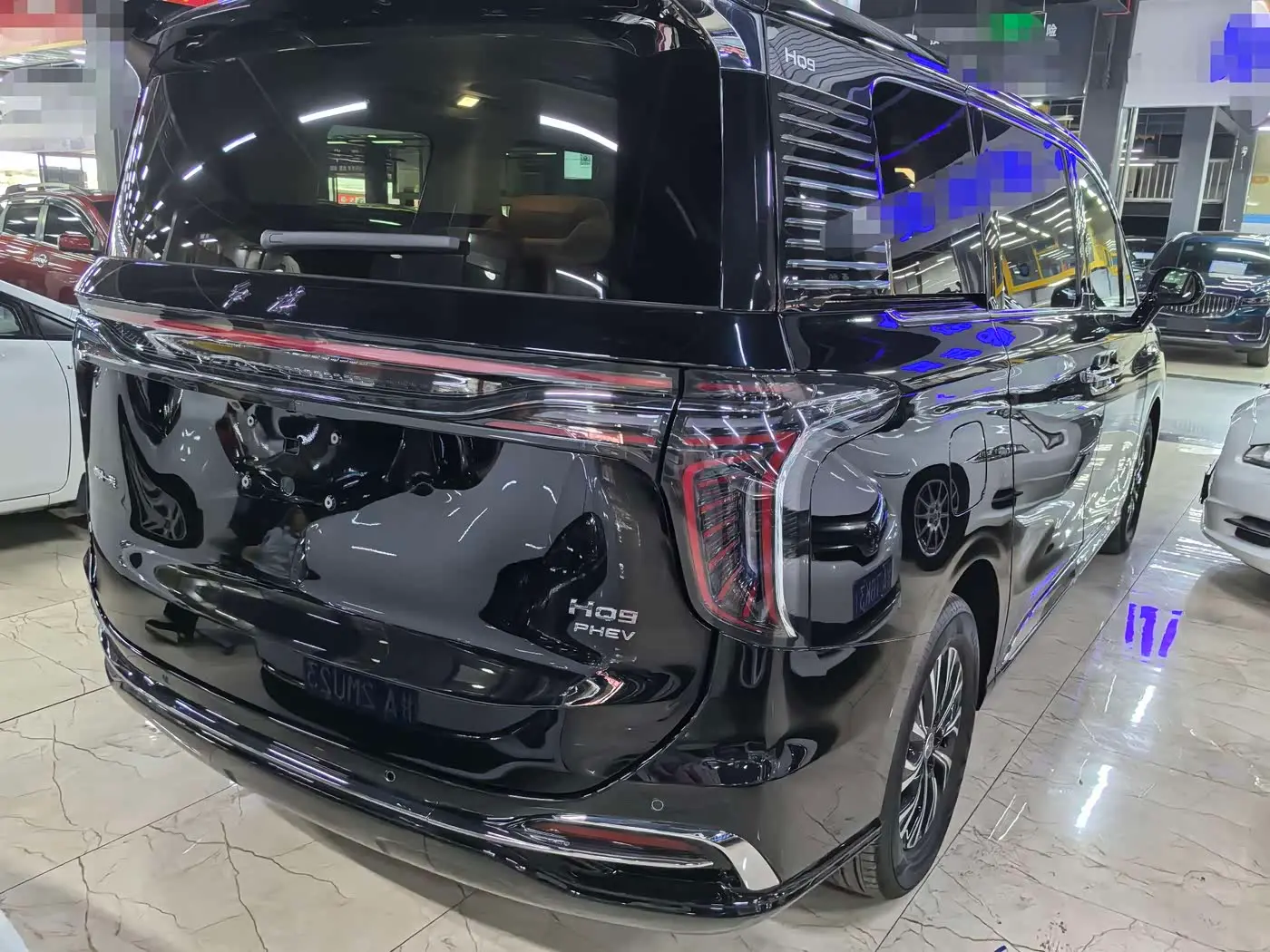 Hongqi HQ9 PHEV 2026 — Фото 6/14