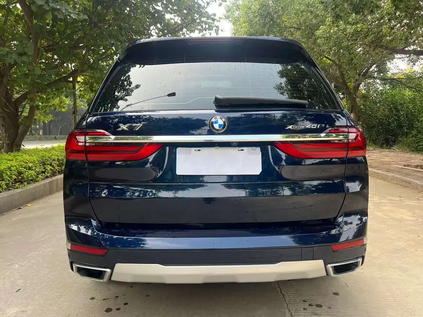 BMW X7 2023 — Photo 8/9